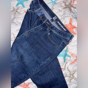 It’s a New York and Company size 10 blue jeans.